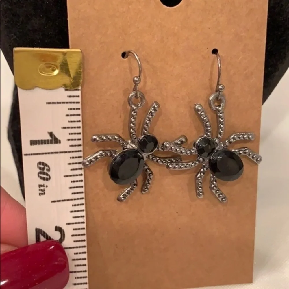 💐5/25 silver spider black crystal stones dangle